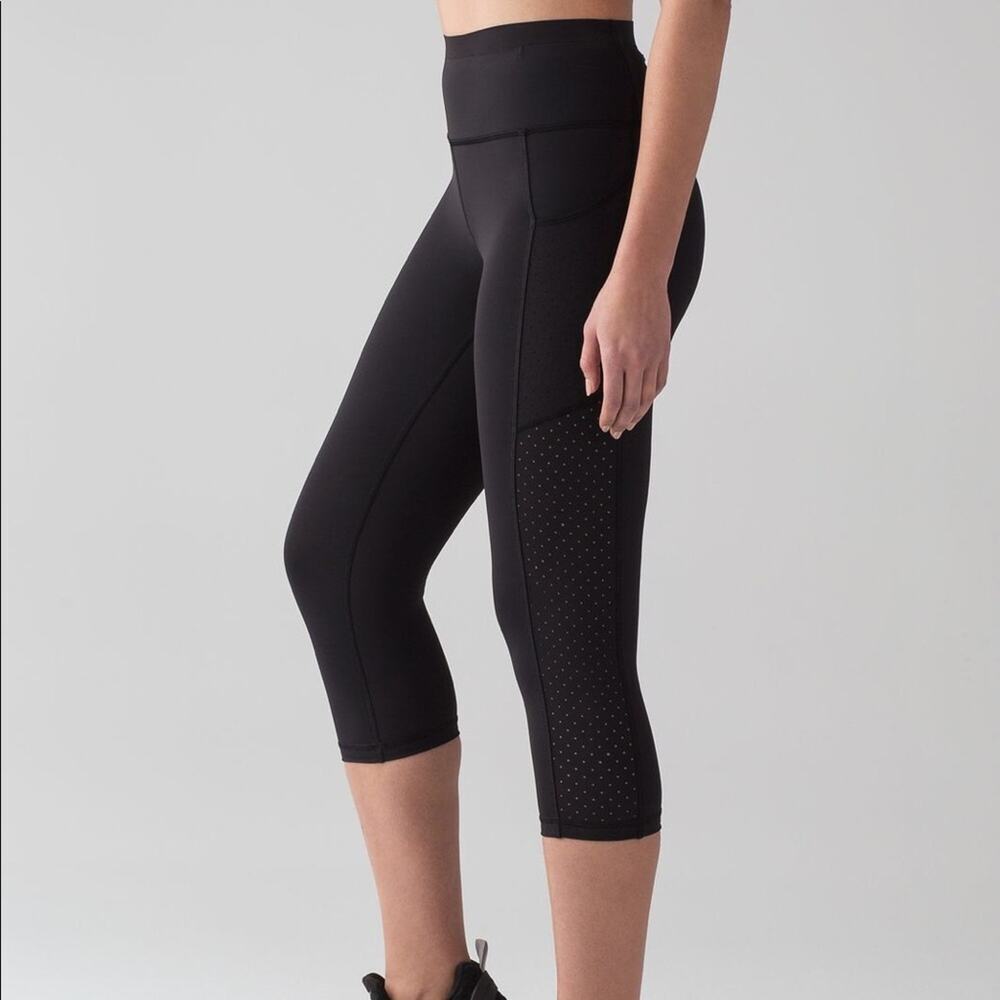 Lululemon Size 6 Mind Over Miles Crop (17" ) Leggings Good Condition